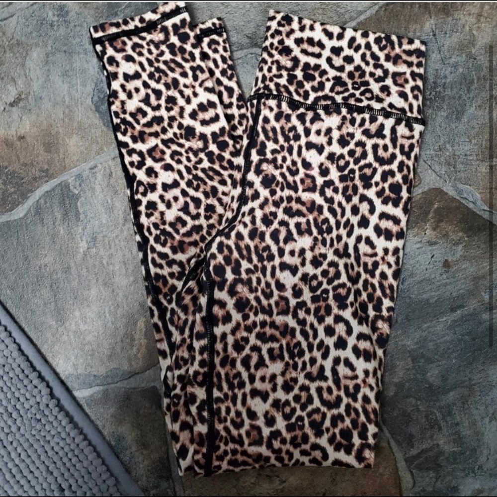 ZYIA Leopard Leggings